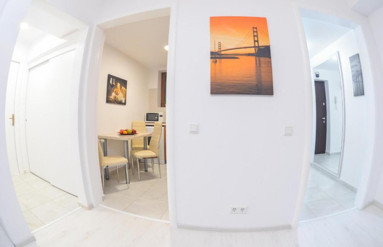 Spacious And Modern Apartment Close To Old City Βουκουρέστι Εξωτερικό φωτογραφία